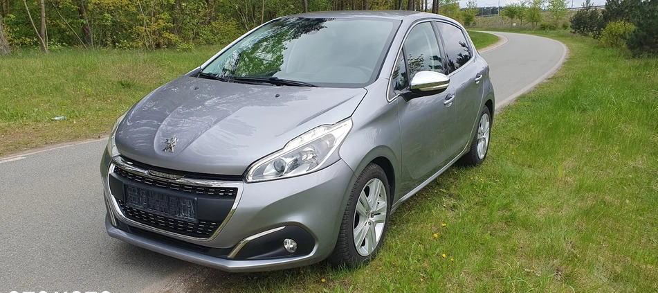 Peugeot 208 cena 36600 przebieg: 86900, rok produkcji 2019 z Strzyżów małe 742